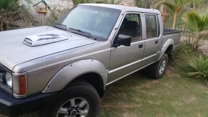 Mitsubishi L200 GLS 2.5 4X4 CD Diesel 2003