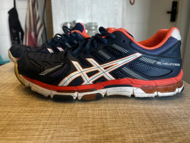 Tênis Asics Gel para Vôlei ou Tênis