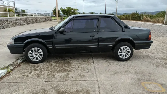 Chevrolet Monza GL 2.0 Efi/sl/l/650/club/barc.2e4p (álcool) 1993