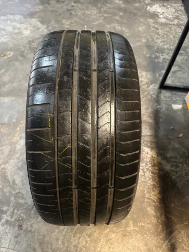 Pneu 275/35R20 Pirelli P Zero