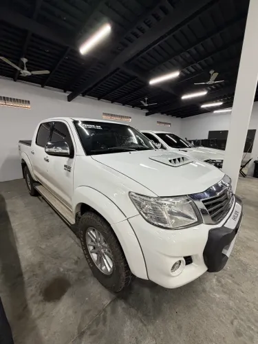 Toyota Hilux CD SRV D4-d 4X4 3.0 TDI Diesel AUT 2006