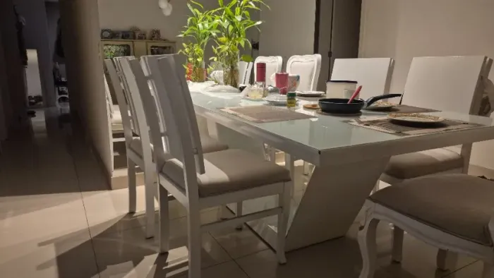 Mesa de jantar retangular em laca 2m x 1m