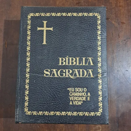 Bíblia Sacrada Católica de 1979