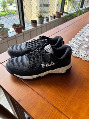 Tênis Fila 37 para academia, esportes, tênis saibro
