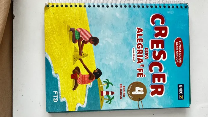 Livro de religião crescer com alegria em fé 4° ano de 2024