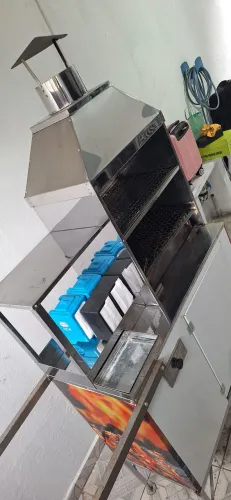 Vendo carrinho de espetinho 