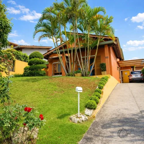 Casa térrea em condomínio de luxo com 3 dormitórios e lazer completo em Vargem Grande Paul