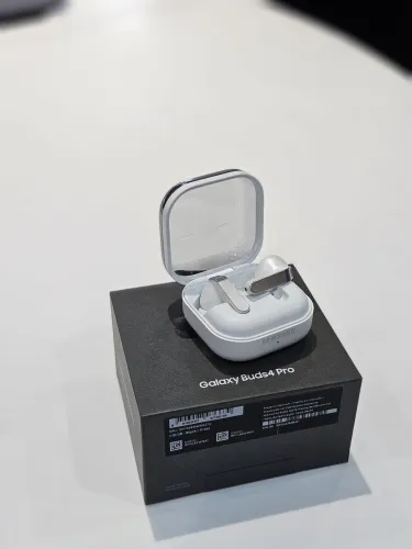 Samsung galaxy buds 4 pro (lacrado)