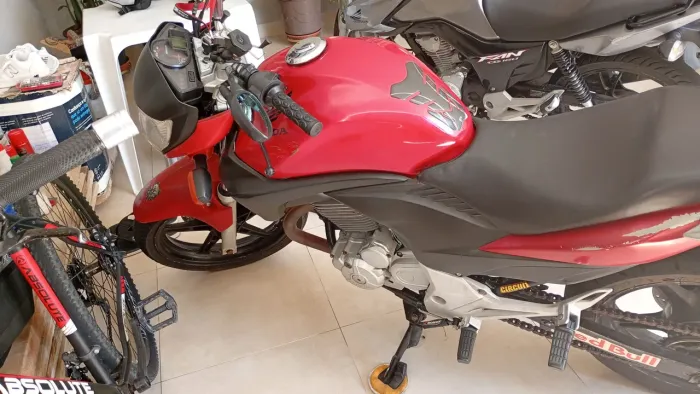 Honda CB 300