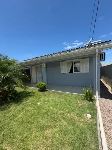 Casa a 150 metros do mar em Balneário Gaivota