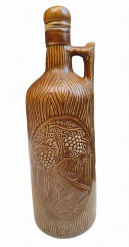 Antiga garrafa para vinho licoreira