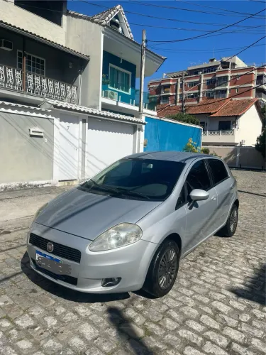 Fiat Punto Attractive 1.4 Fire Flex 8V 5P 2012