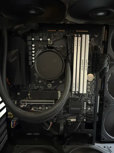 B550M AORUS ELITE + RYZEN 7 5700x