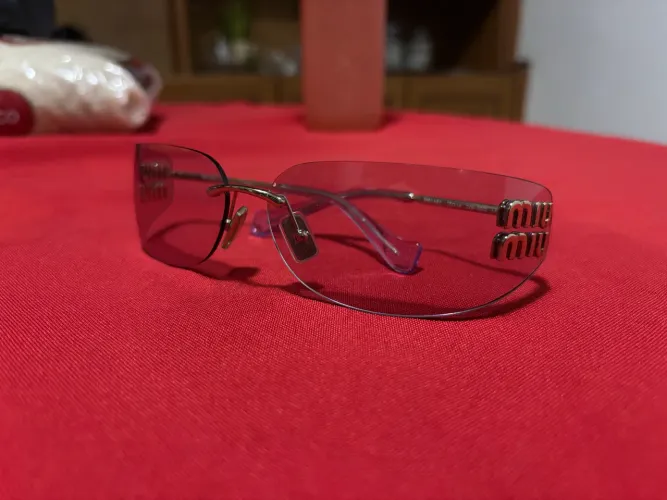 Óculos Miu Miu