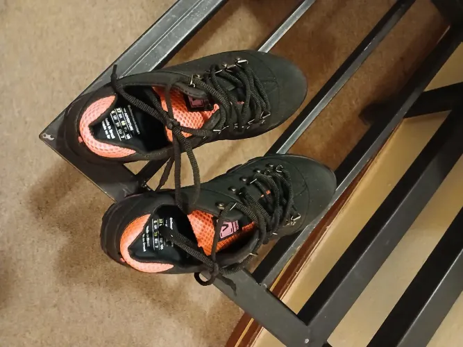 Tenis de montanhismo
