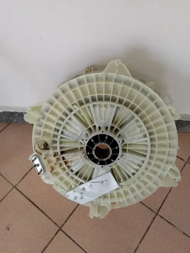 Tanque traseiro da lava e seca Samsung 10 kilos!