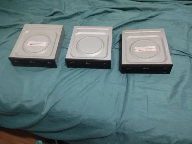 3 Leitores de cd e dvd LG para desktop sata