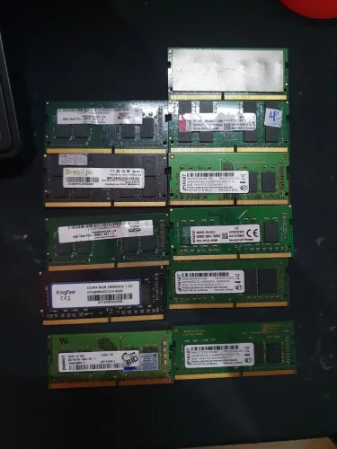 LOTE DE MEMÓRIAS RAM 8GB DDR4 2666MHZ/3200MHZ? 11 UNIDADES R$1650