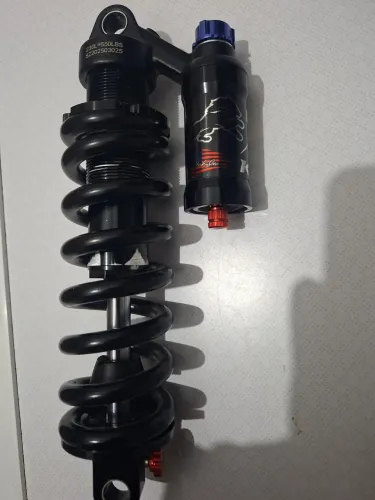 Suspensão ar traseiro bike 23mm