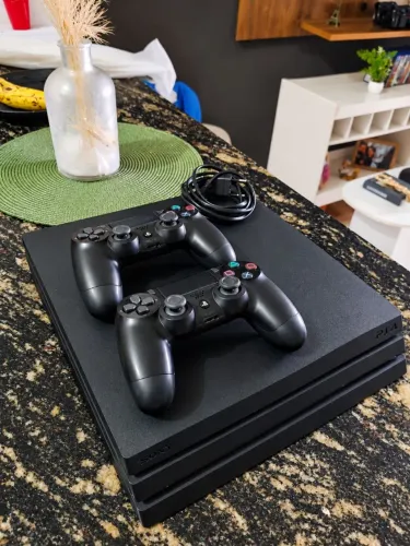 PS4 pro 1TB Extra última versão