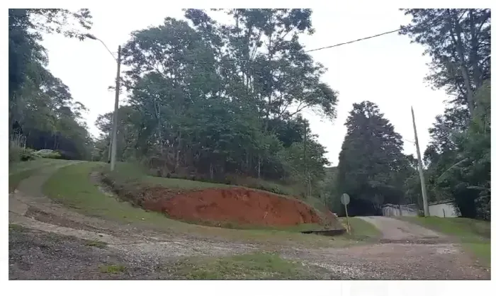VENDE-SE Terreno Condomínio, São Roque.