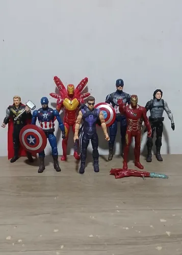 Bonecos marvel bootlegs lote