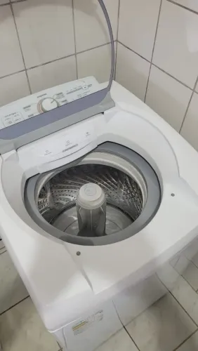 Máquina de lavar e com pouquíssimo uso