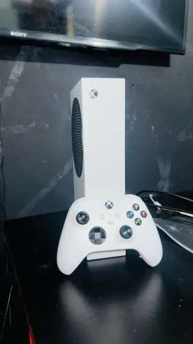 XBOX SÉRIES S (516Gb + 1T HD externo)