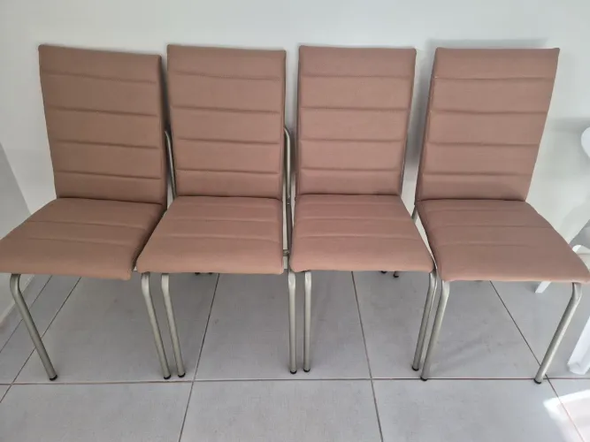 Conjunto de cadeiras