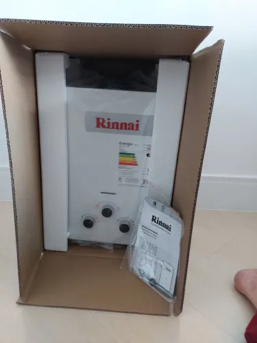 Aquecedor a gás Rinnai GN-7,5L, duto 090mm- Novo