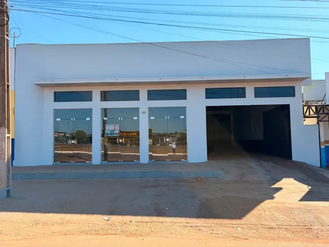PREDIO COMERCIAL COM CASA A VENDA EM SÃO MIGUEL DO GUAPORÉ-RO