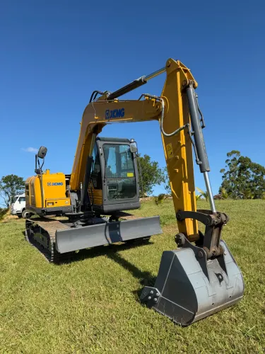 ESCAVADEIRA XCMG XE80 DA