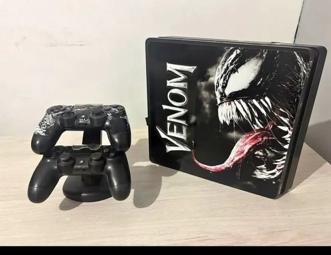 PS4 slim