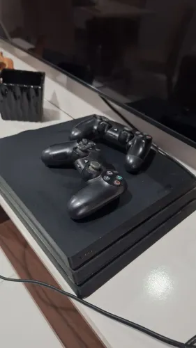 PlayStation 4 Pro usado