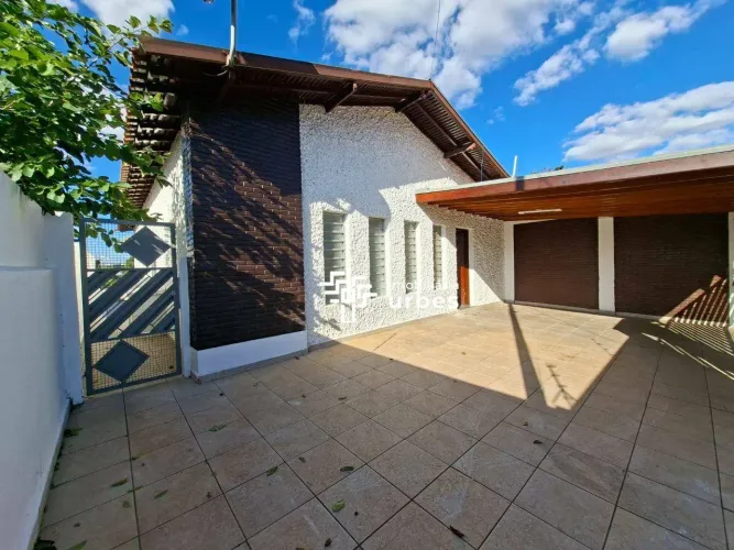 Casa com 3 dormitórios para alugar, 103 m² por R$ 2.191,22/mês - Conserva - Americana/SP