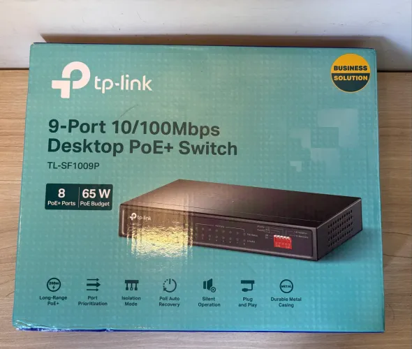 Switch De Mesa Fast Ethernet Tp-link Tl-sf1009p - NOVO