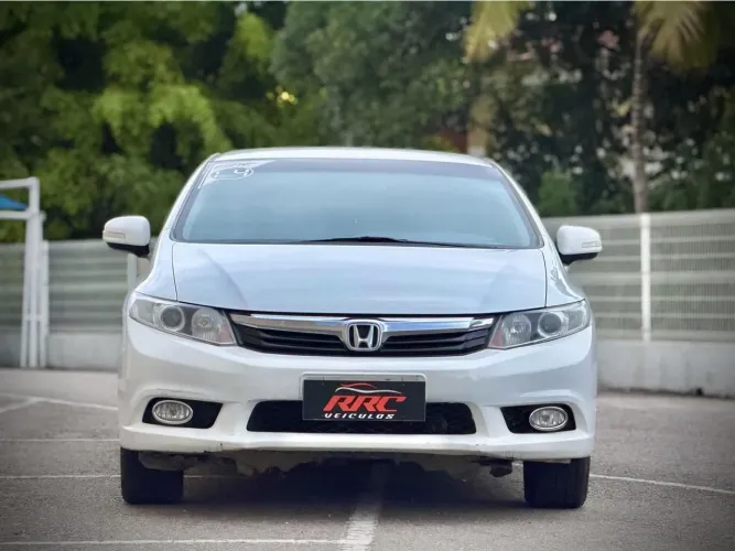 Honda Civic Sedan LXR 2.0 Flexone 16V Aut. 4P 2014