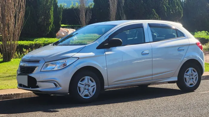Chevrolet Onix Hatch LT 1.0 8V Flex Power Mec. 4P 2015