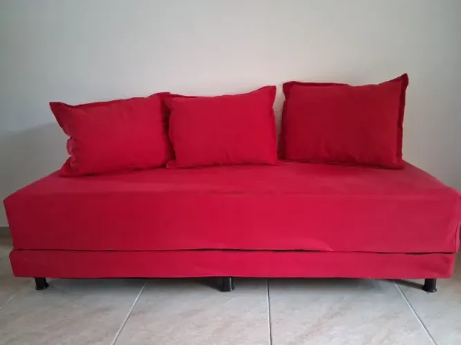 Cama casal base + colção + sofá cama + armários