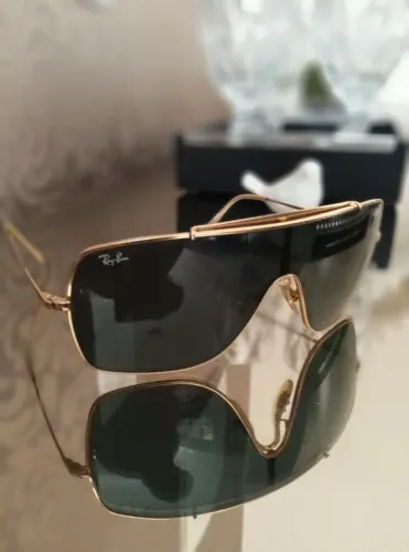 Rayban wings