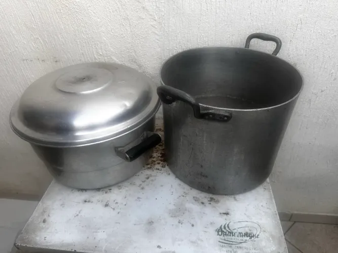 Caldeirão + panela grande