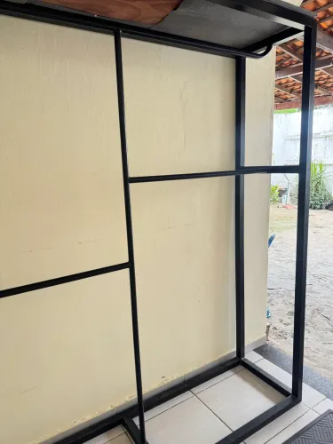 Estrutura de closet/Arara