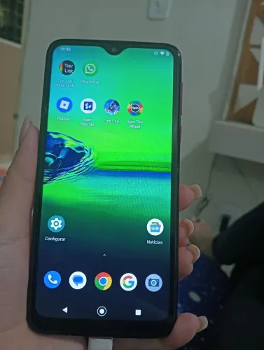 Celular bem conservado