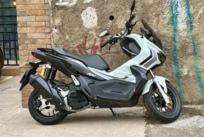 HONDA AVD 150 2021 - PNEU ZERO