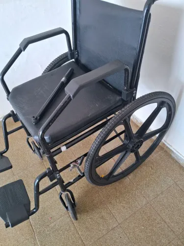 Cadeira de rodas para idoso 