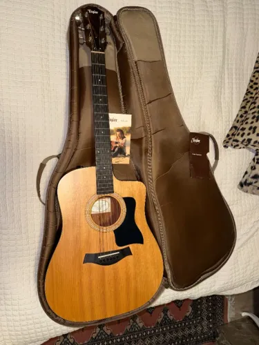 Violão Taylor 110 CE Aço