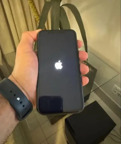 IPHONE 11 PRETO
