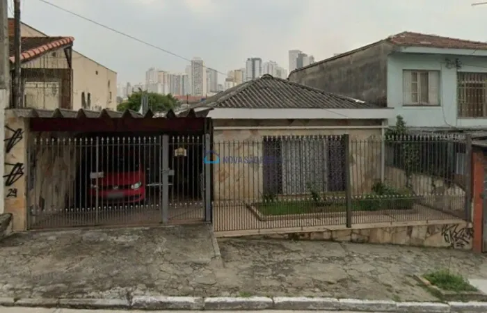 Casa à Venda Vila Gumercindo.
