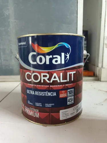 Coralit e aguarrás