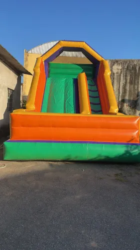 Tobogã Inflável Grande